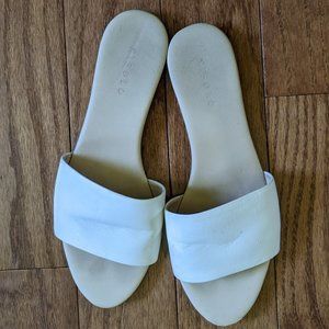 Isla Leather Slides